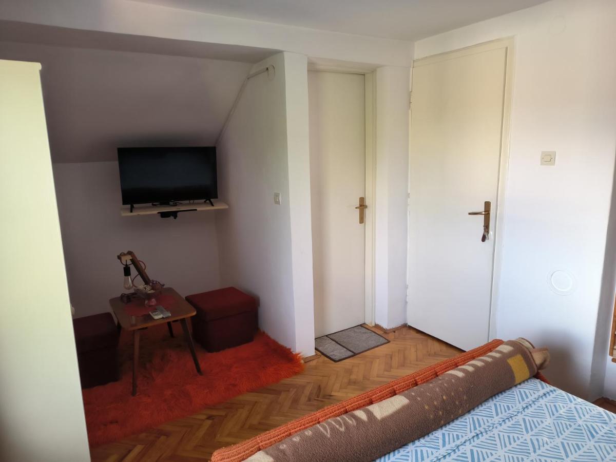 Aventurin Rooms Слунь Екстер'єр фото